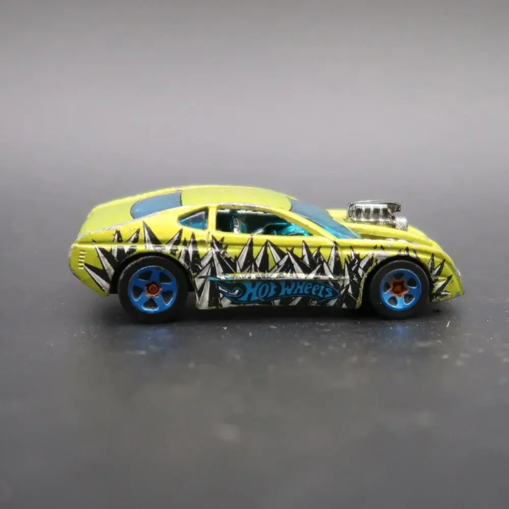 Hot Wheels Diecast Cars Set of 2 1:64 Scale Overbored Green Blue Metallic 2001
